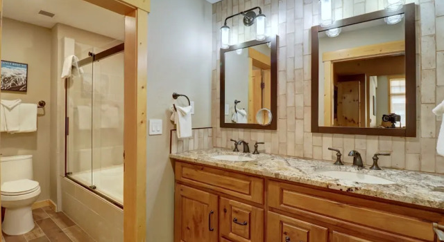 Номер Standard Amazing Condo in Heart of Center Village - TX304
