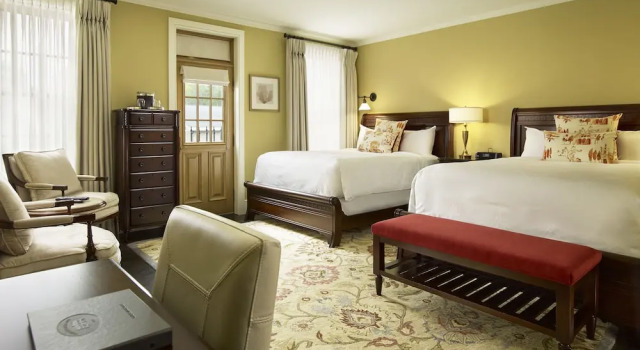 Четырёхместный номер Executive The Barracks Inn
