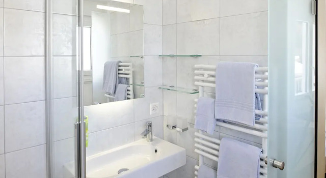 Двухместный номер Standard с балконом Park-Hotel Saas- Fee