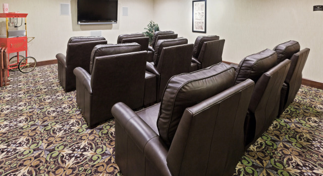 Staybridge Suites Wichita, an IHG Hotel, Buchen Sie Hotel Wichita Kansas
