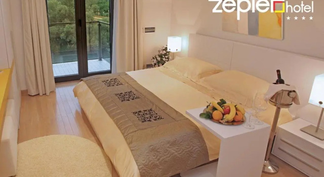 Одноместный номер Standard с балконом Zepter Hotel