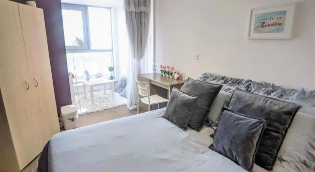Large 3 Bedrooms in Liverpool City Centre, Free Parking, Забронировать Апартаменты/квартира Ливерпуль - центр города Ливерпуль, рядом с Квартал Каверн