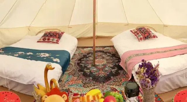 Тент The desert camping hotel of the proprietress of Shapotou, Zhongwei