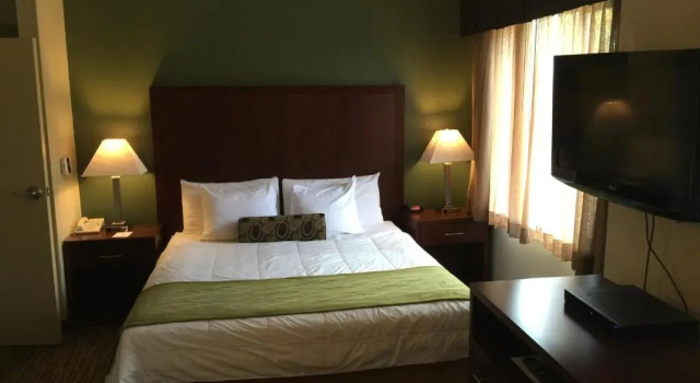Люкс Hawthorn Suites by Wyndham Rancho Cordova/Folsom