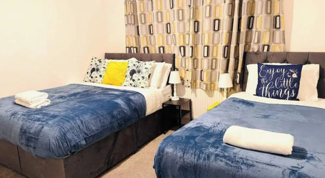 Modern Easedale House - 3 Bed House in Hornchurch, จอง โรงแรม Hornchurch เกรเทอร์ลอนดอน