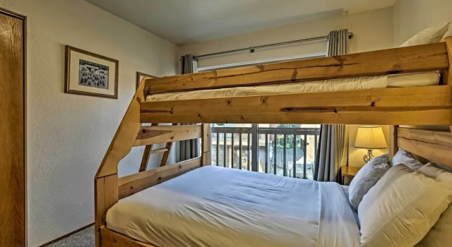 Апартаменты < 2 Mi to Frisco Adventure Park: Cozy Townhome!