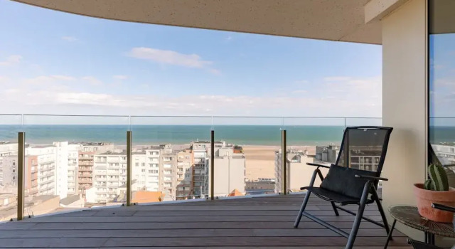 Апартаменты Spacious Apartment With Huge Terrace With sea View