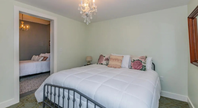 Четырёхместный номер Standard Historic Hotel Broadalbin