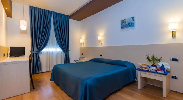 Двухместный номер Standard Sam Hotel