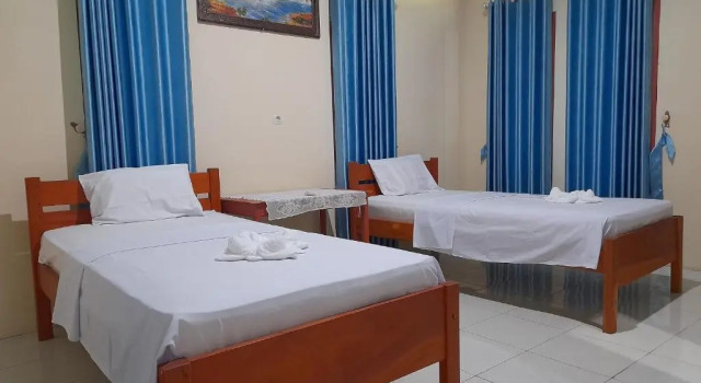Tangkoko Lodge, Book Hotel Hotels in Sulawesi with Parking, Parking