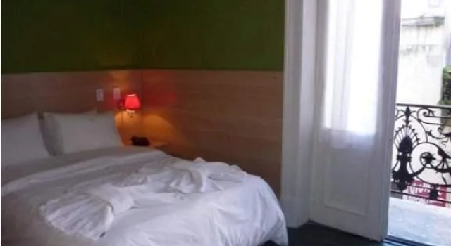 Ayres Portenos Hostel