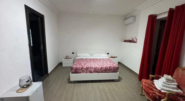 Bed and Breakfast Simonelli RoomS, Buchen Sie Bed & Breakfast Rocca Priora Castelli Romani
