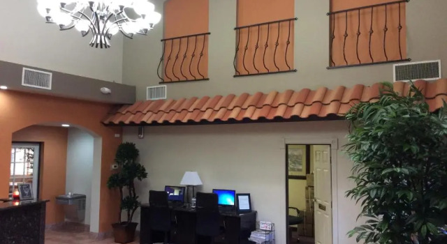 Номер Standard Best Western Copper Hills Inn