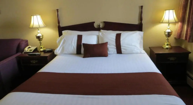 Двухместный номер Deluxe Coast Red Deer Hotel