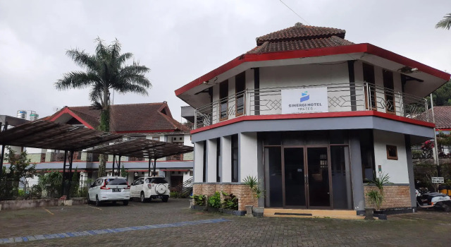 Sinergi Hotel Tretes, Book Hotel Billige hoteller i Prigen