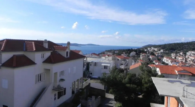 Апартаменты Comfort c 1 комнатой с балконом и с видом на море Apartments Trogrlić