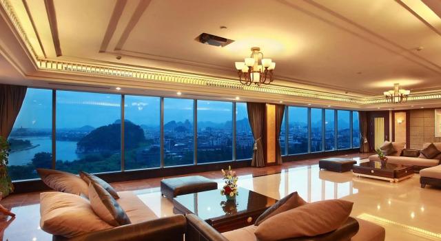 Guilin Lijiang Waterfall Hotel