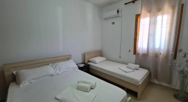 Guest House Villa Alia, Забронировать Гостевой дом Отели в центре Ксамил, в центре