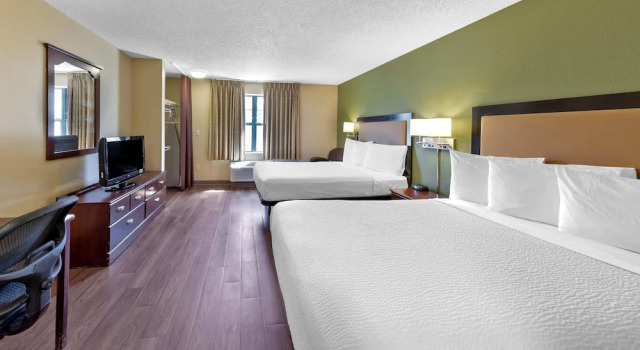 Четырёхместный номер Standard Home 1 Suites Extended Stay