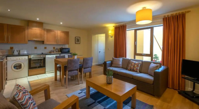 Апартаменты Clifden Station House Hotel