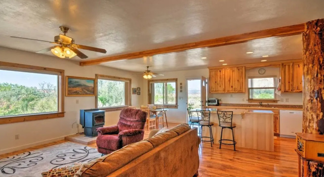 Cozy Henrieville Cabin: 18 Mi to Bryce Canyon NP!, Reserva ahora Hotel Henrieville Utah
