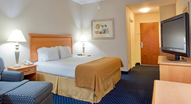 Номер Standard Holiday Inn Express Ashland by IHG