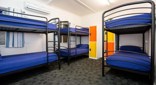 Mad Monkey Central, Забронировать Отель Кэрнс Cairns and Northern Beaches, рядом с The Center of Contemporary Arts