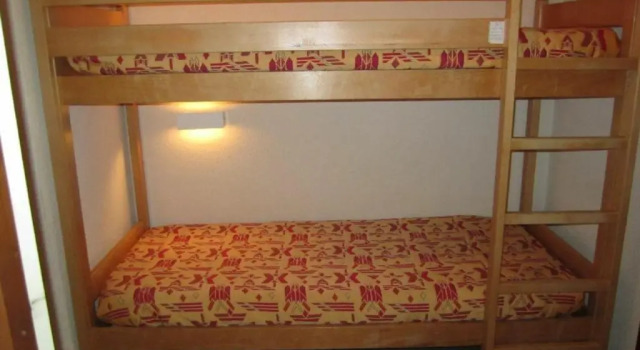 Appartement Brides-les-Bains, 1 pièce, 4 personnes - FR-1-512-79, Prenota Appartamento Hotel a Alvernia con parcheggio, Parcheggio