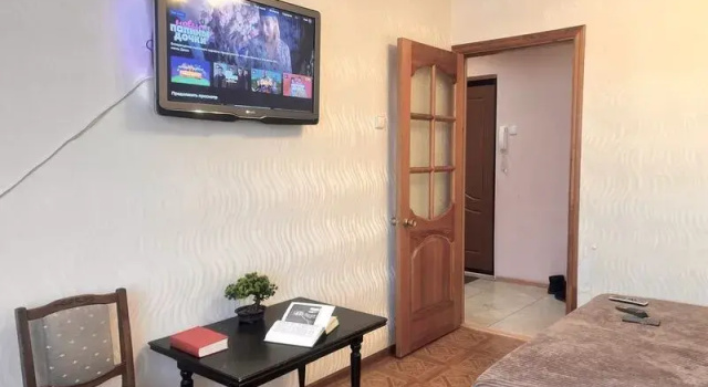 Apartments Live Here on Leningradskij avenue, bld. 4, Đặt Căn hộ Khách sạn ở Ural có chỗ đỗ xe, Bãi đậu xe