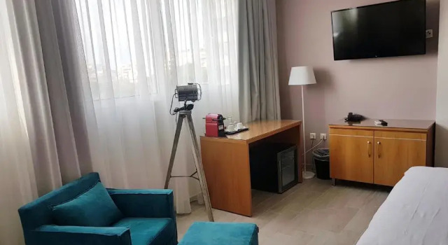 Номер Deluxe La Place de la Gare Suites - New Subway Station