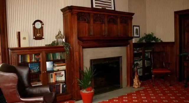 The Cozy Afghan Bed & Breakfast, Book Bed and Breakfast Hoteller i St. Marys med pool, Swimmingpool