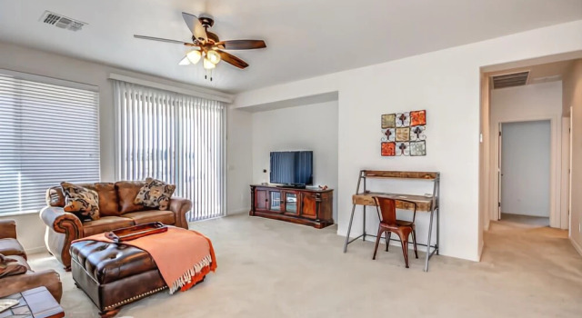Twin Peaks - 2 Br home by RedAwning