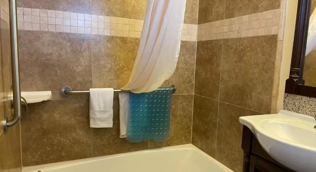 Люкс Riverside Inn & Suites Santa Cruz