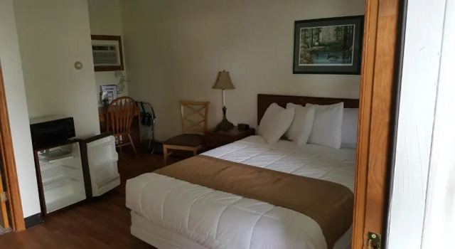 Budget Host Inn, Varaa Hotelli Hotellit Minnesota pysäköinnillä, Pysäköinti