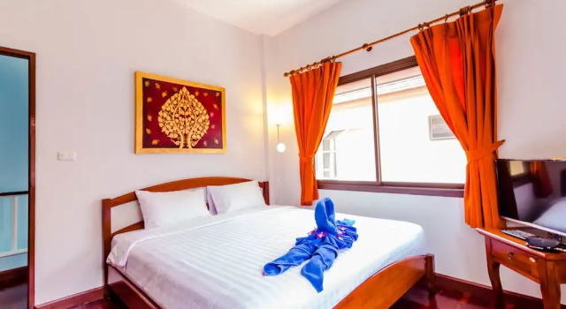 Вилла Economy 3 Bedrooms Pool Villa Walk to Patong