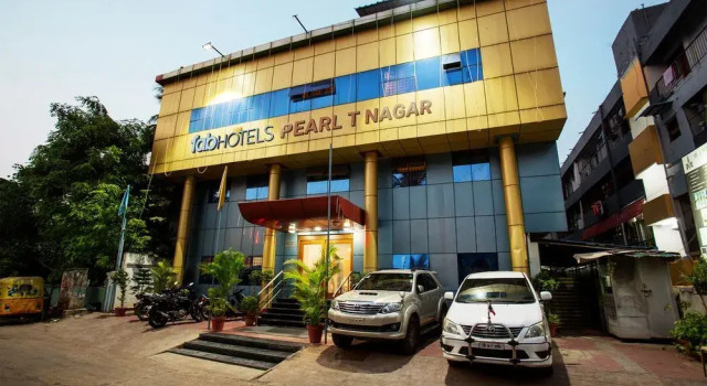 FabHotel Pearl T Nagar, Забронировать Отель Отели штата Тамилнада с бассейном, Бассейн