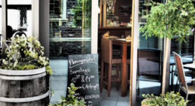 Korkenzieher Restaurant Café, Забронировать Дом для отпуска Виллы Бриделя, Вилла