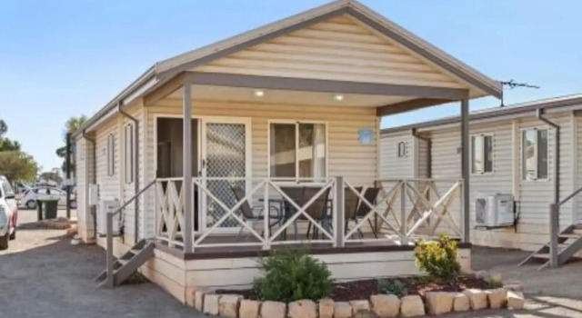 Номер Deluxe с 2 комнатами с балконом Discovery Parks - Kalgoorlie Goldfields