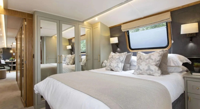 Schwimmendes Wohnboot in Berlin, Rezervasyon Tatil Evi Berlin Almanya