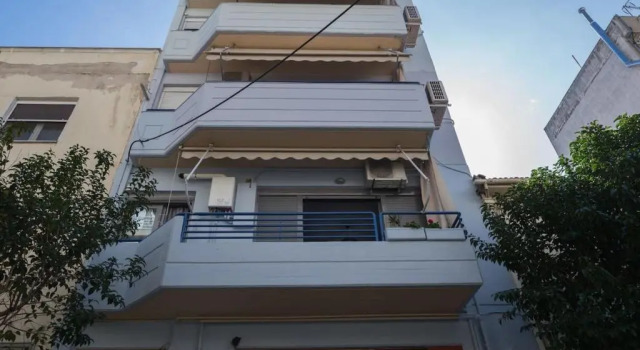 Centrally Located Apartment, Rezerwuj Apartament Hotele w Pelion z parkingiem, Parking