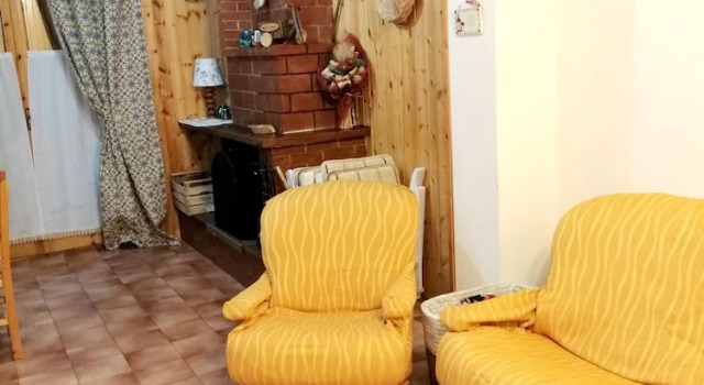 Apartment with 3 Bedrooms in Camigliatello Silano, with Wonderful Mountain View And Terrace - 2 Km From the Slopes, Prenota Appartamento Hotel a Calabria con parcheggio, Parcheggio
