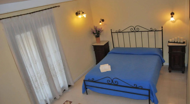 Casa Manzella, Book Bed and Breakfast Hotels in Sicily with Parking, Parking