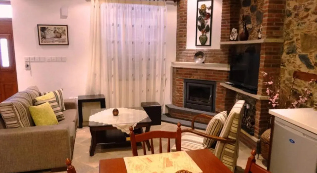 Коттедж Archontiko I Misirlou