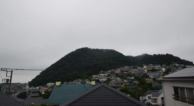 Коттедж GLOCE 葉山 ゲストハウス l 一色海岸のそばでペットと一緒にシーサイドライフ