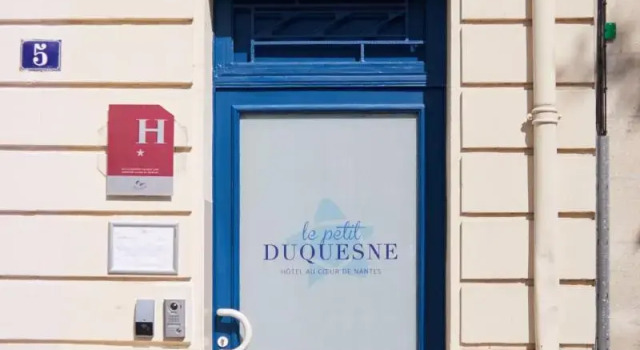 Hôtel Le Petit Duquesne