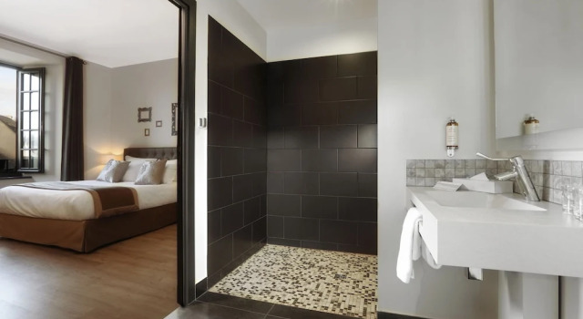 Номер Superior Hôtel Joyet de Maubec - Teritoria
