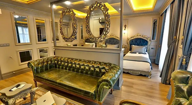 Люкс с 2 комнатами REAL KiNG SUiTE