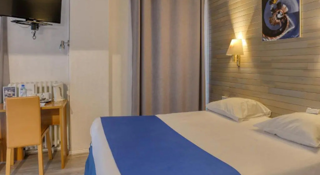 Трёхместный номер Standard Hôtel & Spa Le Gambetta, Bergerac, Centre ville