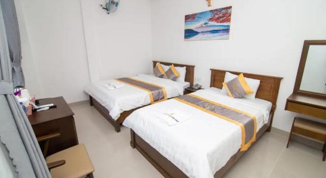 Номер Standard Côn Sơn Victory Hotel