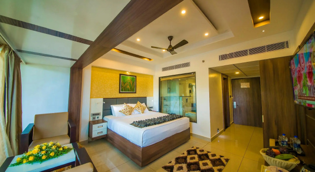 Номер Executive The Renai Cochin